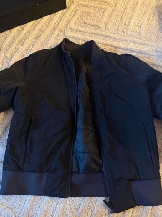 lululemon athletica Jackets & Blazers - lululemon athletica Black Bomber Jacket size 4
